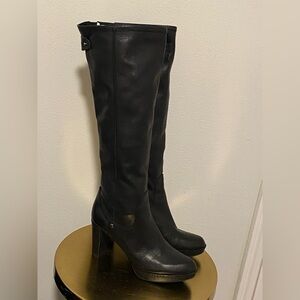 Stuart Weitzman Elegant Heeled Black Knee-High Boots